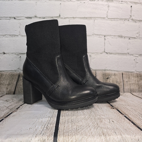 Nakedfeet Black Leather & Knit Chunky Ankle Boot Womens Size 8.5 - Picture 3 of 13